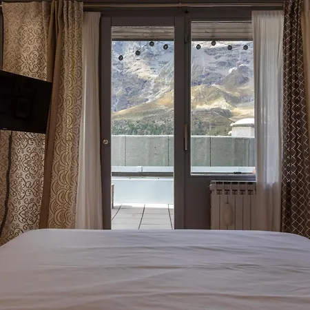 Mountain 109a Breuil-Cervinia